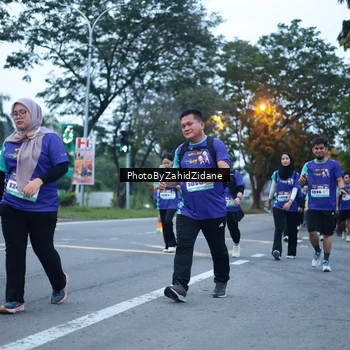 Runner Photo 8242709