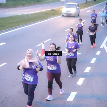 Runner Photo 8242742