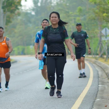 Runner Photo 8242754