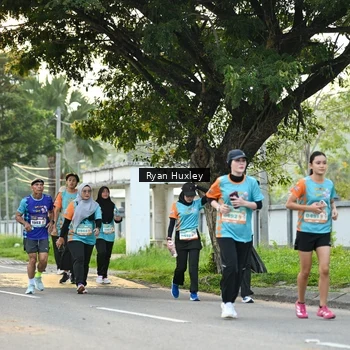 Runner Photo 8242759