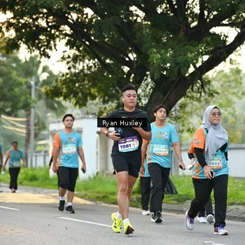 Runner Photo 8242774