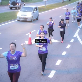 Runner Photo 8242776