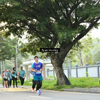 Runner Photo 8242789