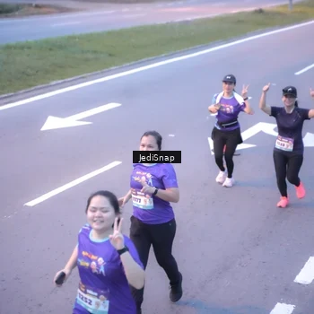 Runner Photo 8242825