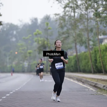 Runner Photo 8242892