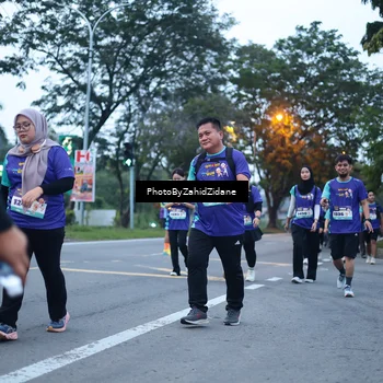 Runner Photo 8242906