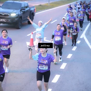 Runner Photo 8242927