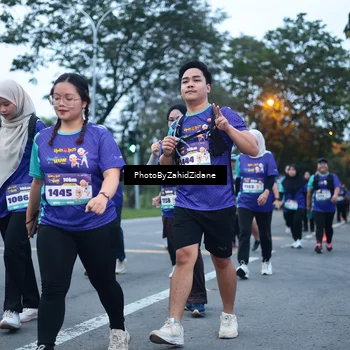 Runner Photo 8242941