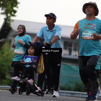 Runner Photo 8242959