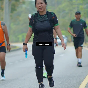 Runner Photo 8242975