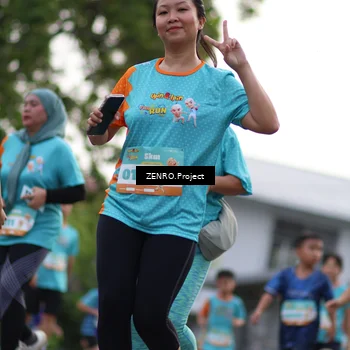 Runner Photo 8242995