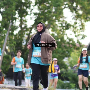 Runner Photo 8243030