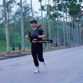 Runner Photo 8243032