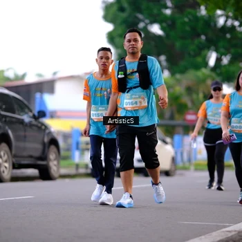 Runner Photo 8243033