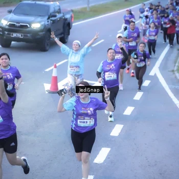 Runner Photo 8243039