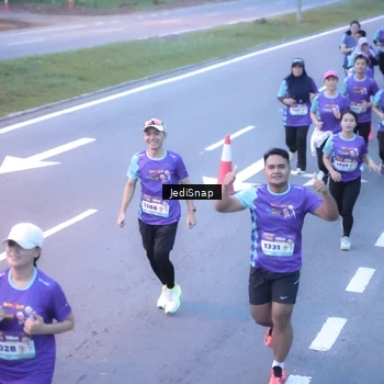 Runner Photo 8243058
