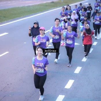 Runner Photo 8243090