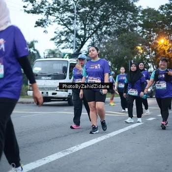 Runner Photo 8243101