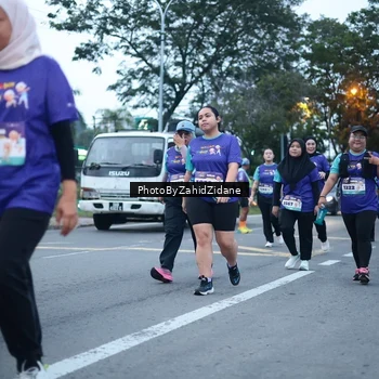 Runner Photo 8243118