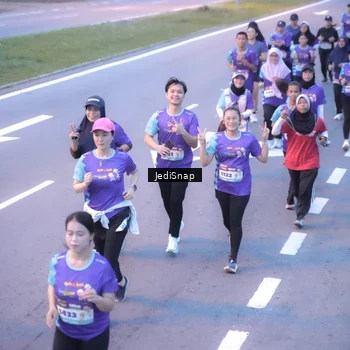 Runner Photo 8243120