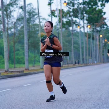 Runner Photo 8243129