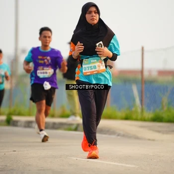 Runner Photo 8243149