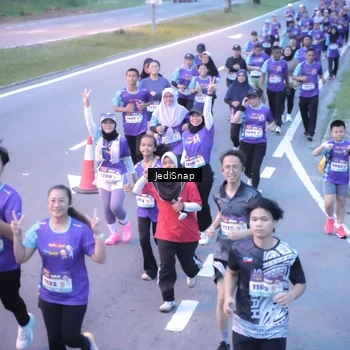 Runner Photo 8243151
