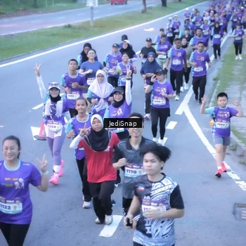 Runner Photo 8243154