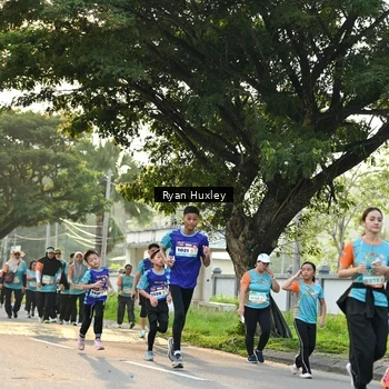 Runner Photo 8243161