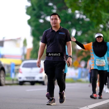 Runner Photo 8243187