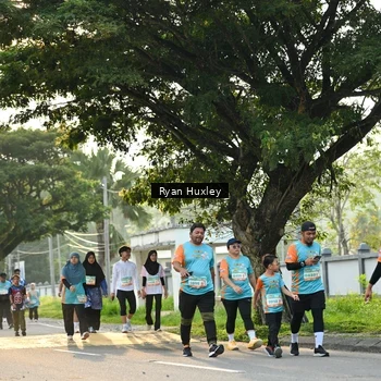 Runner Photo 8243235