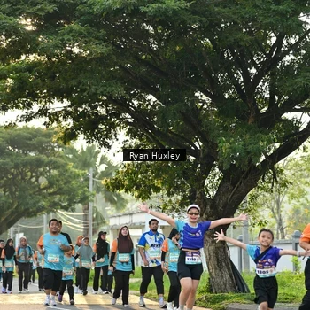 Runner Photo 8243242