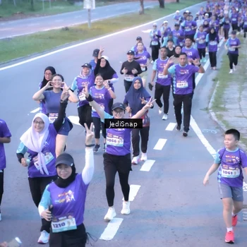 Runner Photo 8243257