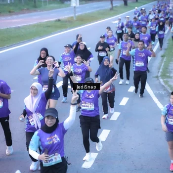 Runner Photo 8243273