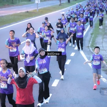 Runner Photo 8243289