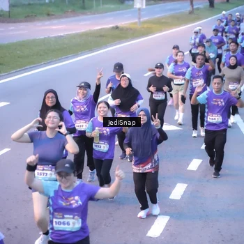 Runner Photo 8243317