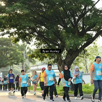 Runner Photo 8243334
