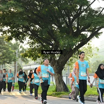 Runner Photo 8243343