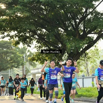 Runner Photo 8243354