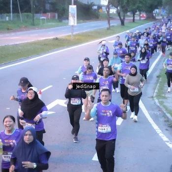 Runner Photo 8243361