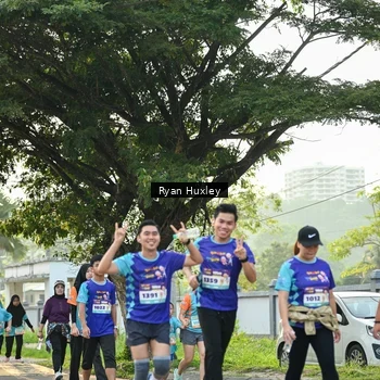 Runner Photo 8243364