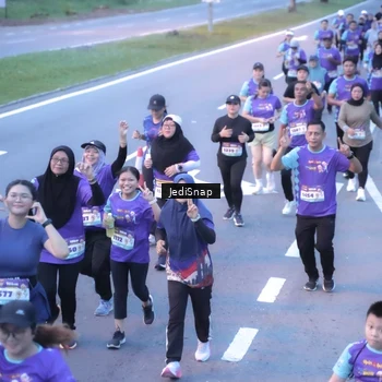 Runner Photo 8243366