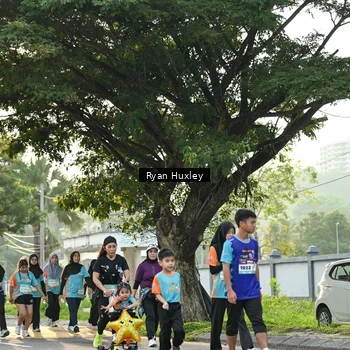 Runner Photo 8243374