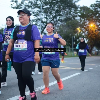 Runner Photo 8243375