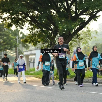 Runner Photo 8243381