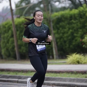 Runner Photo 8243386