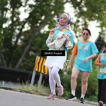 Runner Photo 8243411