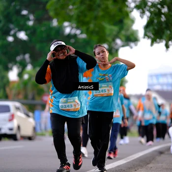 Runner Photo 8243424