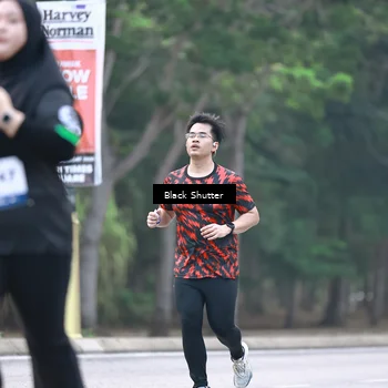 Runner Photo 8243444