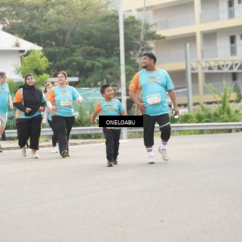 Runner Photo 8243453